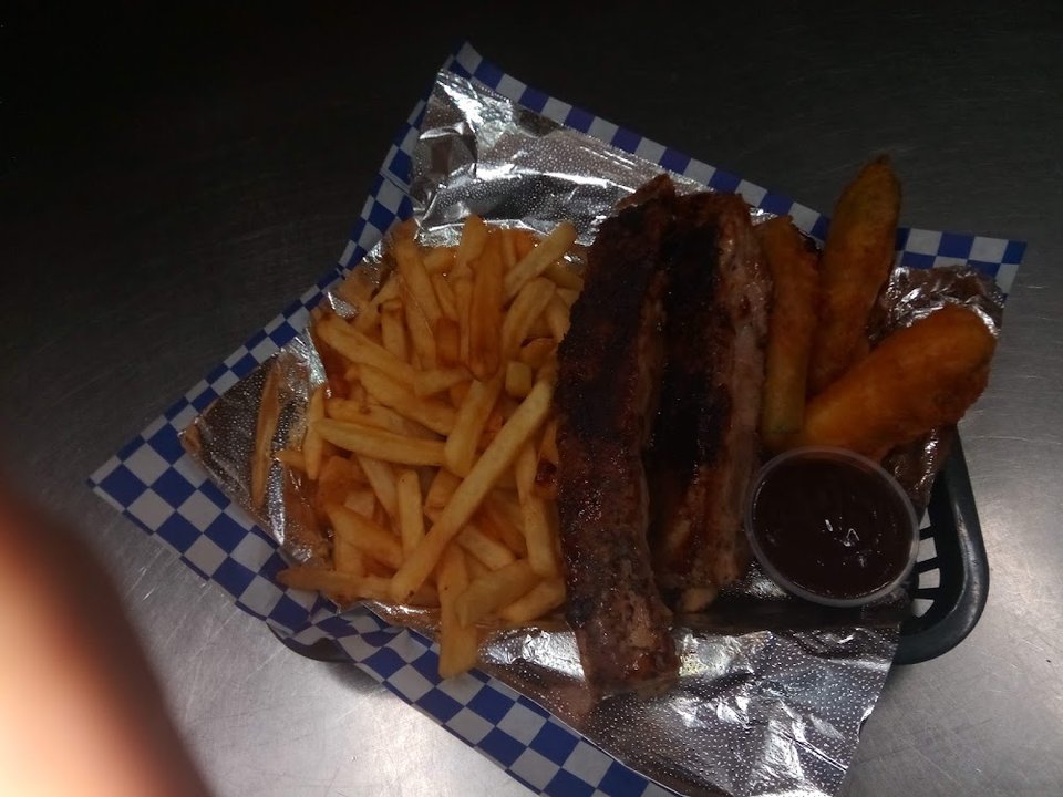 Ribs Zucchini and Fries